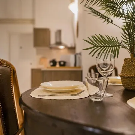 Sassi - Elegant Historic