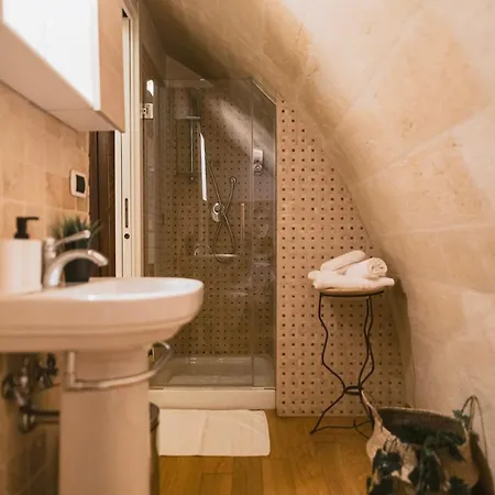 Sassi - Elegant Historic Διαμέρισμα *