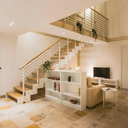 Sassi - Elegant Historic * Ματέρα