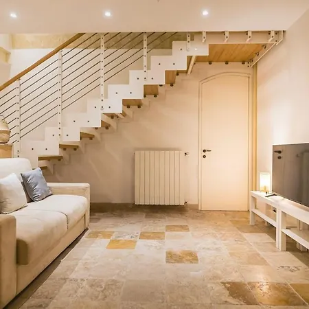 Sassi - Elegant Historic Διαμέρισμα *