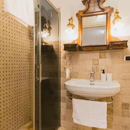 Sassi - Elegant Historic * Ματέρα